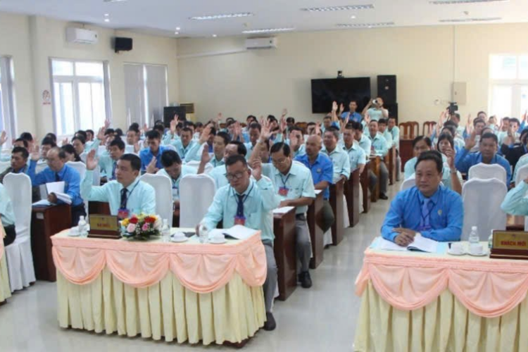 Đồng chí Phan Hữu Quốc Việt tái đắc cử Chủ tịch Công đoàn cơ sở Công ty Cổ phần Điện nước An Giang